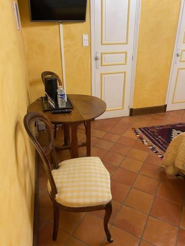 Au Temps D'Autrefois Hotel Nolay  Bagian luar foto